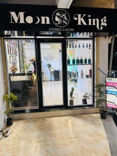 Moon King Salon Ambience